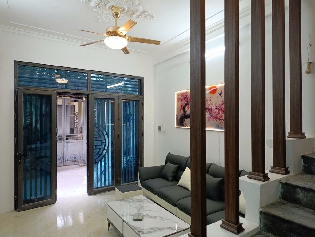 Bán nhà Nguyễn chính - diện tích 23m2 5 tầng - gần ô tô - giá 5,8 tỷ