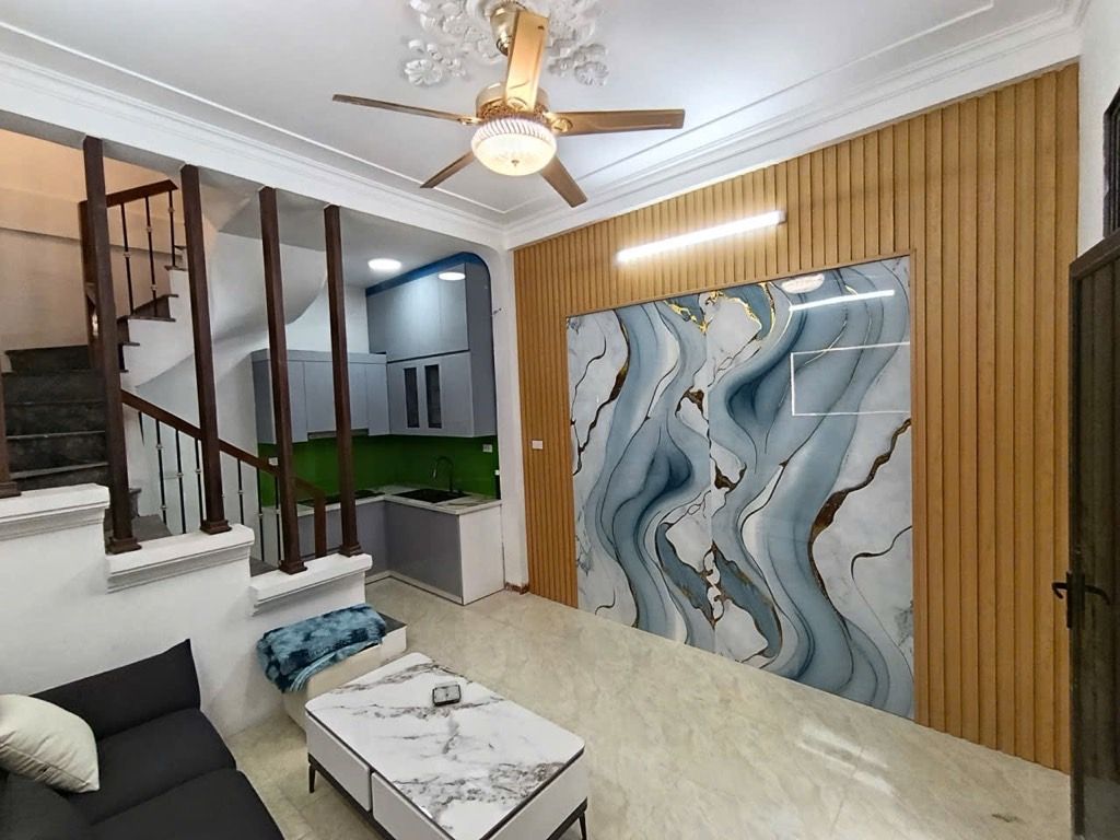 Bán nhà Nguyễn chính - diện tích 23m2 5 tầng - gần ô tô - giá 5,8 tỷ