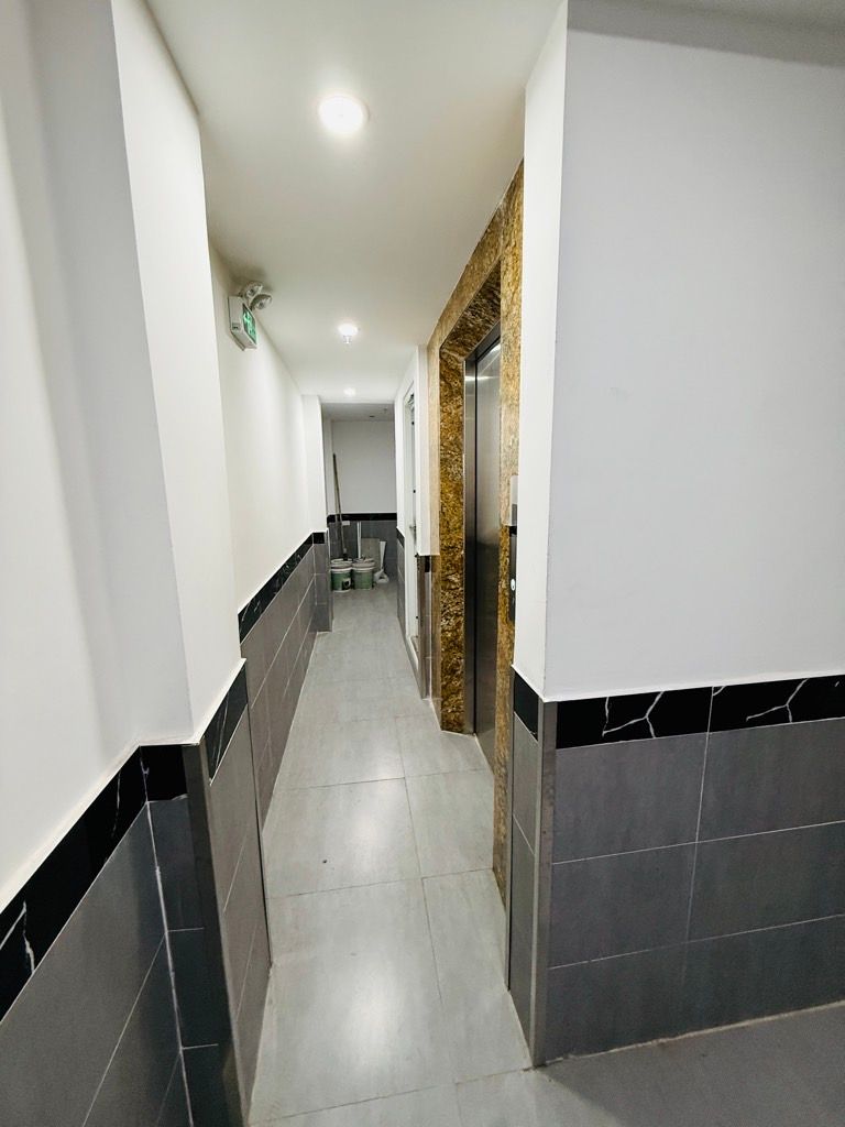 Bán nhà Hoàng Mai - diện tích 62m2 7 tầng - LÔ GÓC 3 THOÁNG - giá 21,5 tỷ