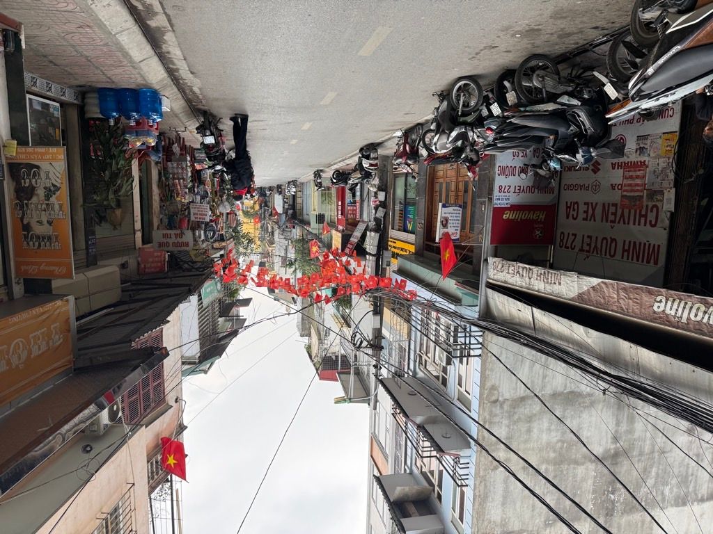 Bán nhà Văn Chương - diện tích 69,9m2 5 tầng - Ô tô tránh - giá 22 tỷ