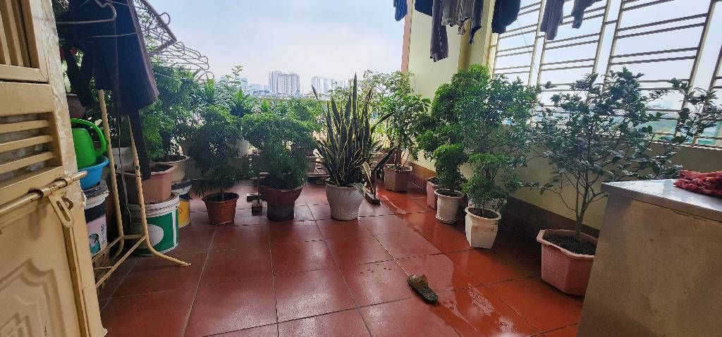 Bán nhà Bùi Xương Trạch - diện tích 32m2 5 tầng - Lô góc, ngõ ô tô tránh - giá 14,4 tỷ