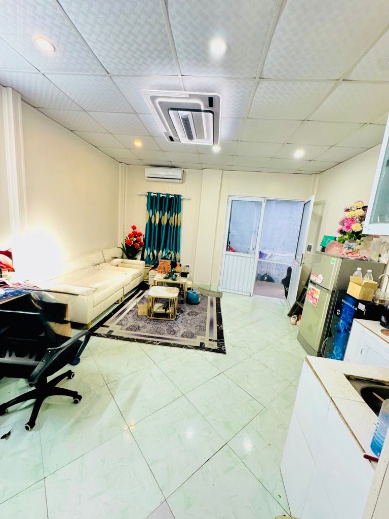 Bán nhà Thuý Lĩnh - diện tích 26m2 2 tầng - ngõ ba gác - giá 2,1 tỷ