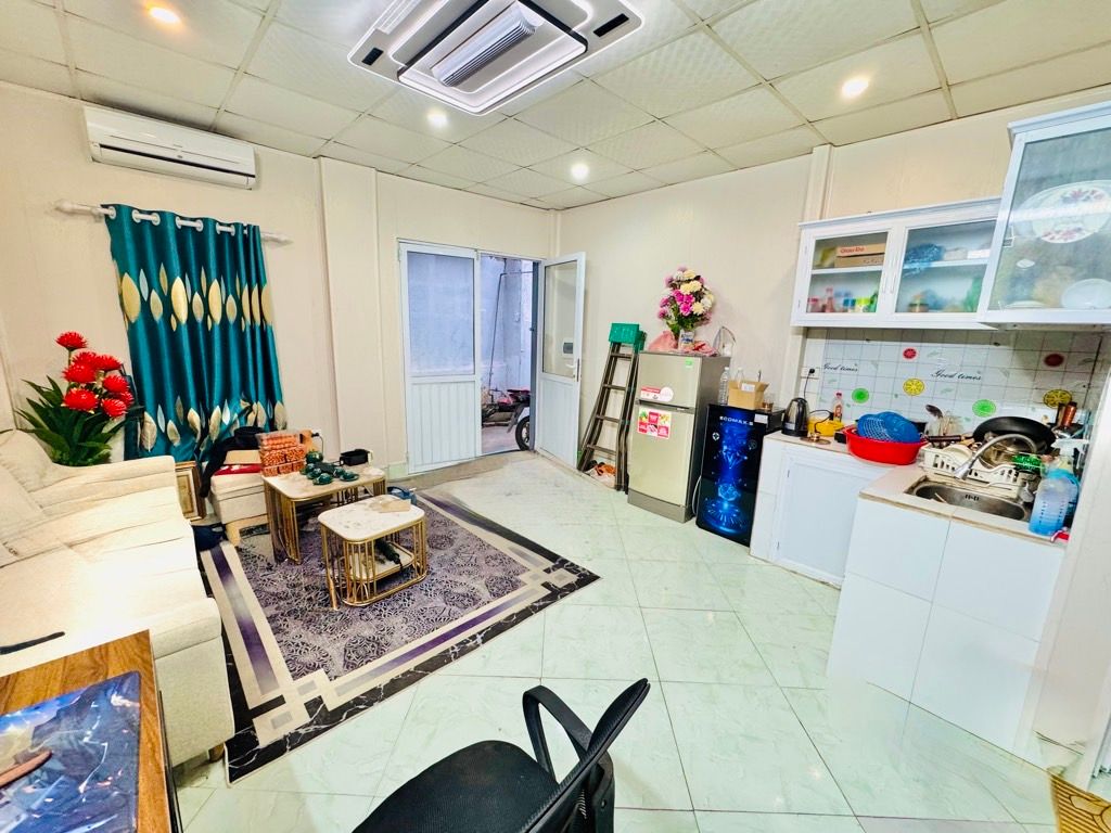 Bán nhà Thuý Lĩnh - diện tích 26m2 2 tầng - ngõ ba gác - giá 2,1 tỷ