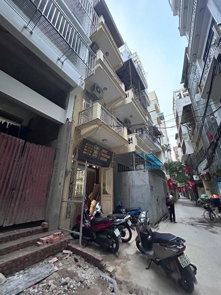 Bán nhà Trường Chinh - diện tích 60.9m2 4 tầng - Ô tô vào nhà - giá 23,5 tỷ