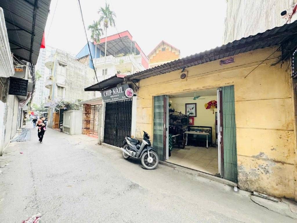 Bán nhà Dương Văn Bé - diện tích 59.8m2 1 tầng - Ngõ thông ô tô - giá 17,6 tỷ