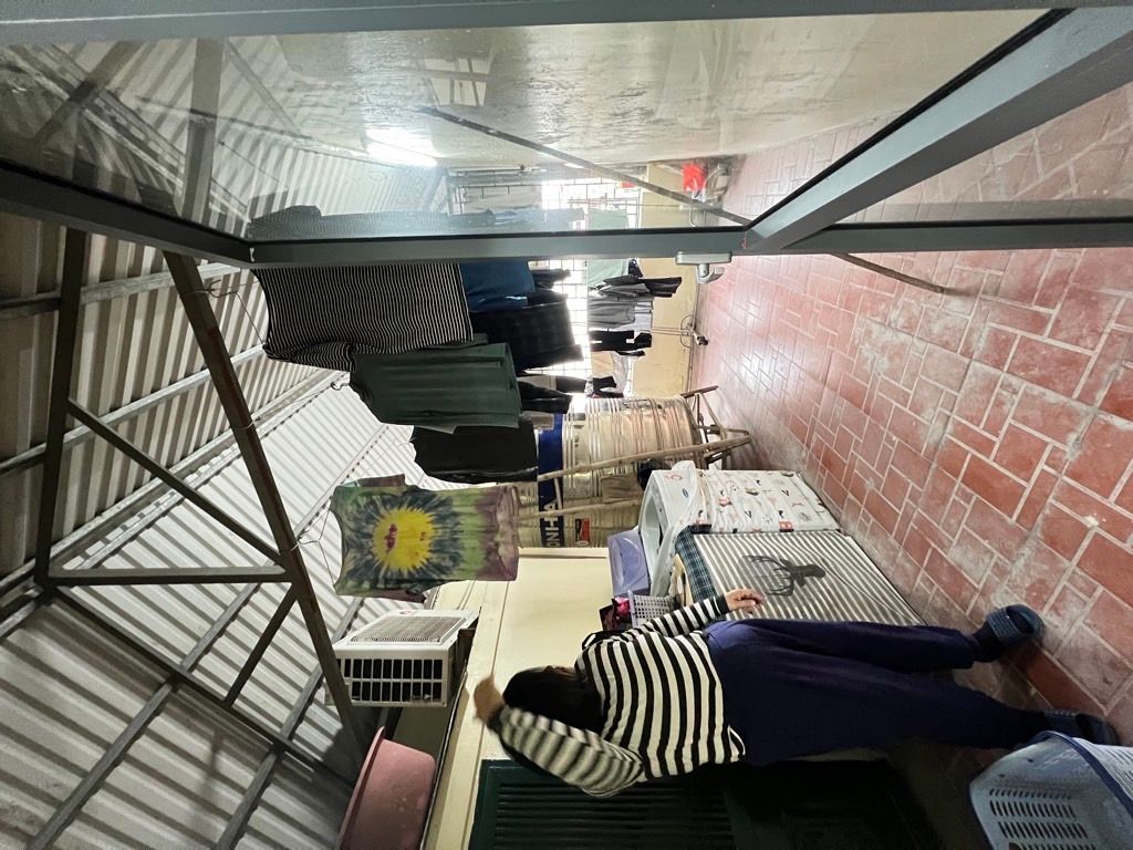 Bán nhà Đầm Trấu - diện tích 43.6m2 5 tầng - Nhà 2 mặt ngõ - giá 20 tỷ