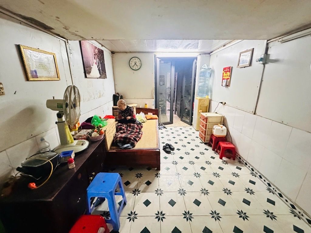 Bán nhà Bùi Ngọc Dương - diện tích 22m2 4 tầng - Nhà cũ xây đã lâu vẫn còn ở được - giá 5,9 tỷ