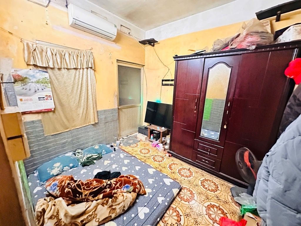 Bán nhà Bùi Ngọc Dương - diện tích 22m2 4 tầng - Nhà cũ xây đã lâu vẫn còn ở được - giá 5,9 tỷ