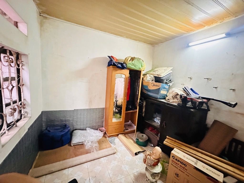 Bán nhà Bùi Ngọc Dương - diện tích 22m2 4 tầng - Nhà cũ xây đã lâu vẫn còn ở được - giá 5,9 tỷ