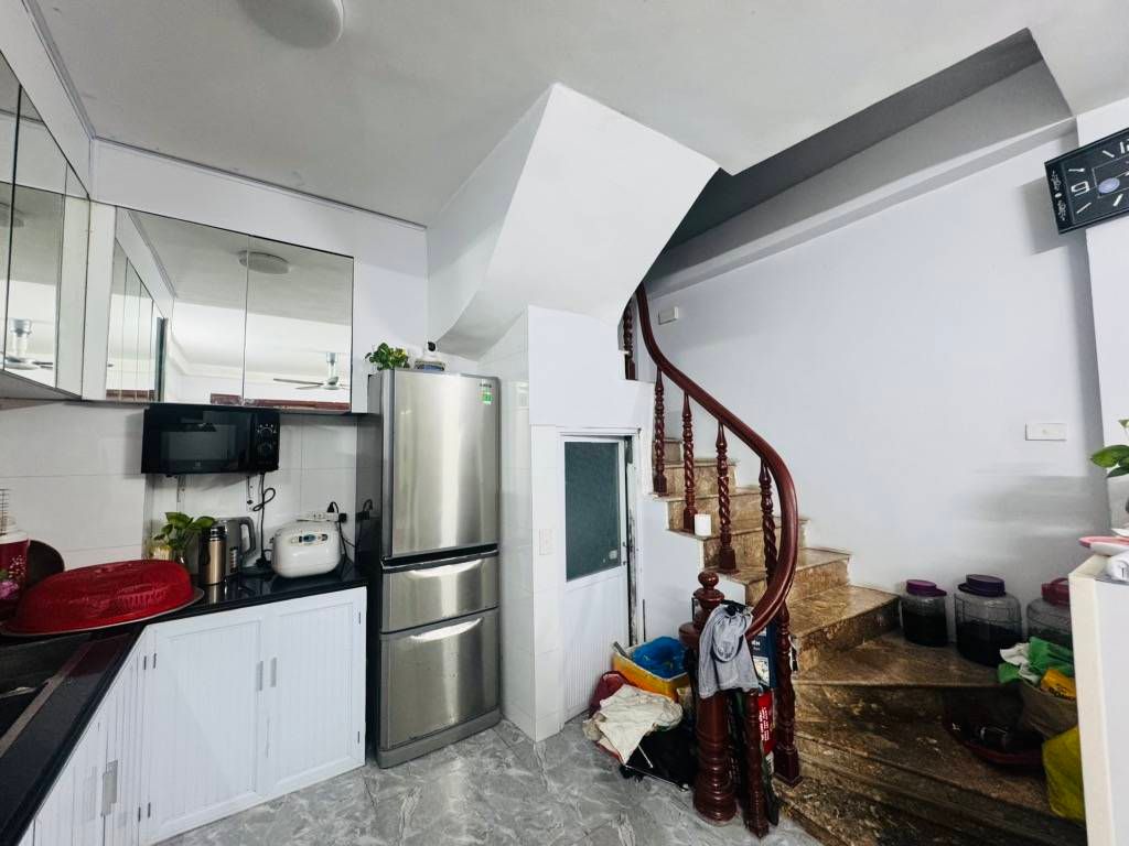 Bán nhà Đông Thiên - diện tích 31.7m2 4 tầng - gần ô tô - giá 6,6 tỷ