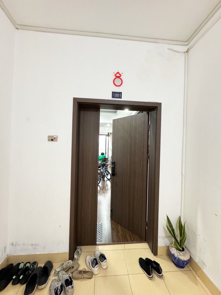 Bán nhà Khuất Duy Tiến - diện tích 113m2 12 tầng - Căn hộ cao cấp - giá 10,4 tỷ