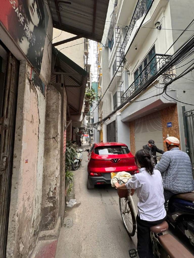 Bán nhà Trương Định - diện tích 57m2 5 tầng - Ô TÔ 7 CHỖ VÀO NHÀ - giá 15,8 tỷ