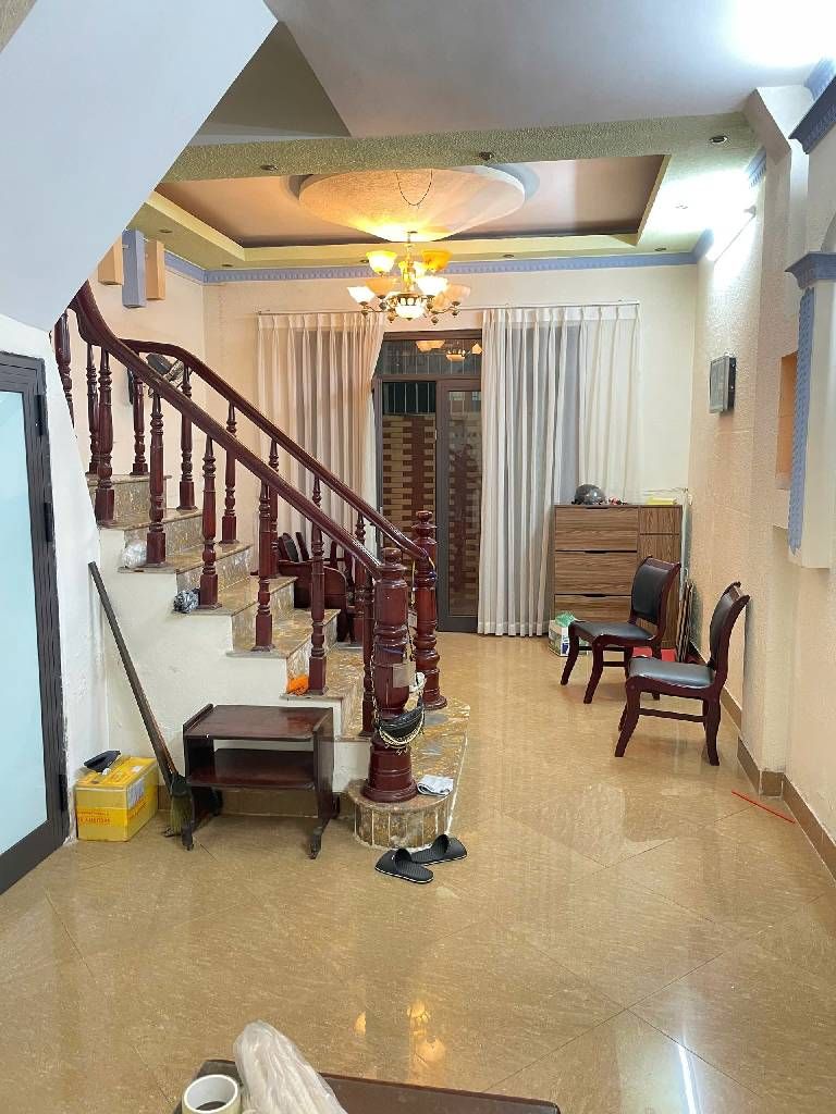 Bán nhà Hoàng Mai - diện tích 37.7m2 5 tầng - CỰC PHẨM HOÀNG MAI - NHÀ NGUYÊN BẢN DÂN XÂY - giá 8,9 tỷ