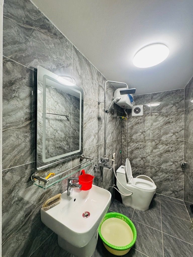 Bán nhà Hoàng Mai - diện tích 54m2 4 tầng - Nhà đã sửa đẹp như mới - giá 12,9 tỷ