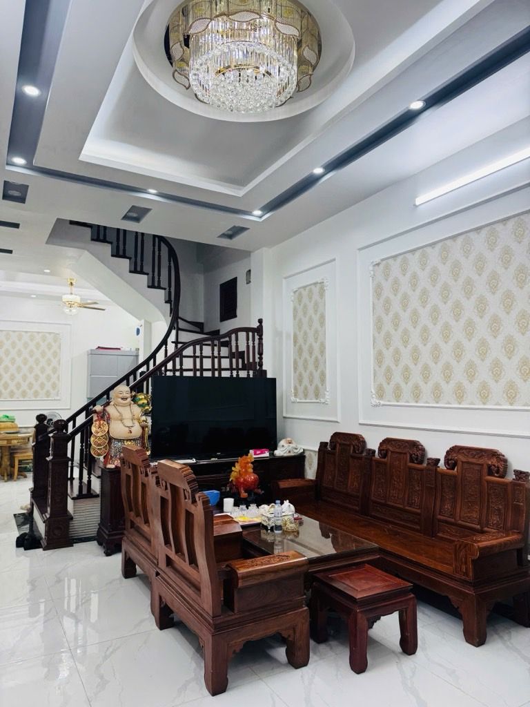 Bán nhà Hoàng Mai - diện tích 54m2 4 tầng - Nhà đã sửa đẹp như mới - giá 12,9 tỷ