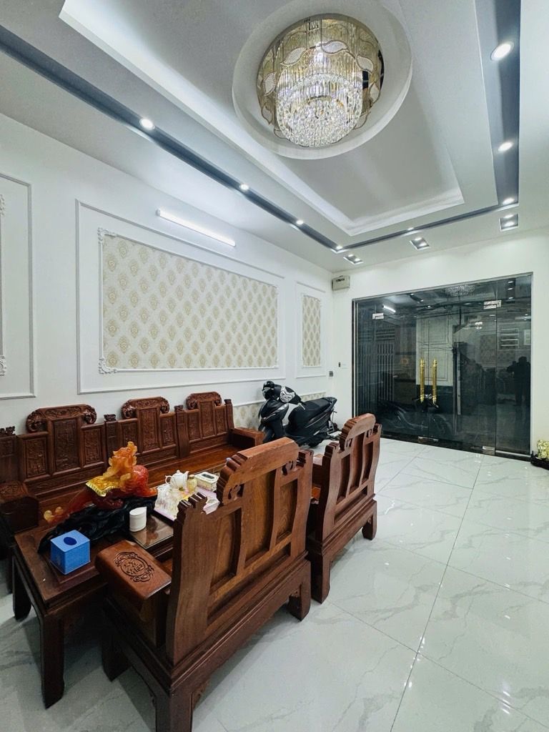 Bán nhà Hoàng Mai - diện tích 54m2 4 tầng - Nhà đã sửa đẹp như mới - giá 12,9 tỷ