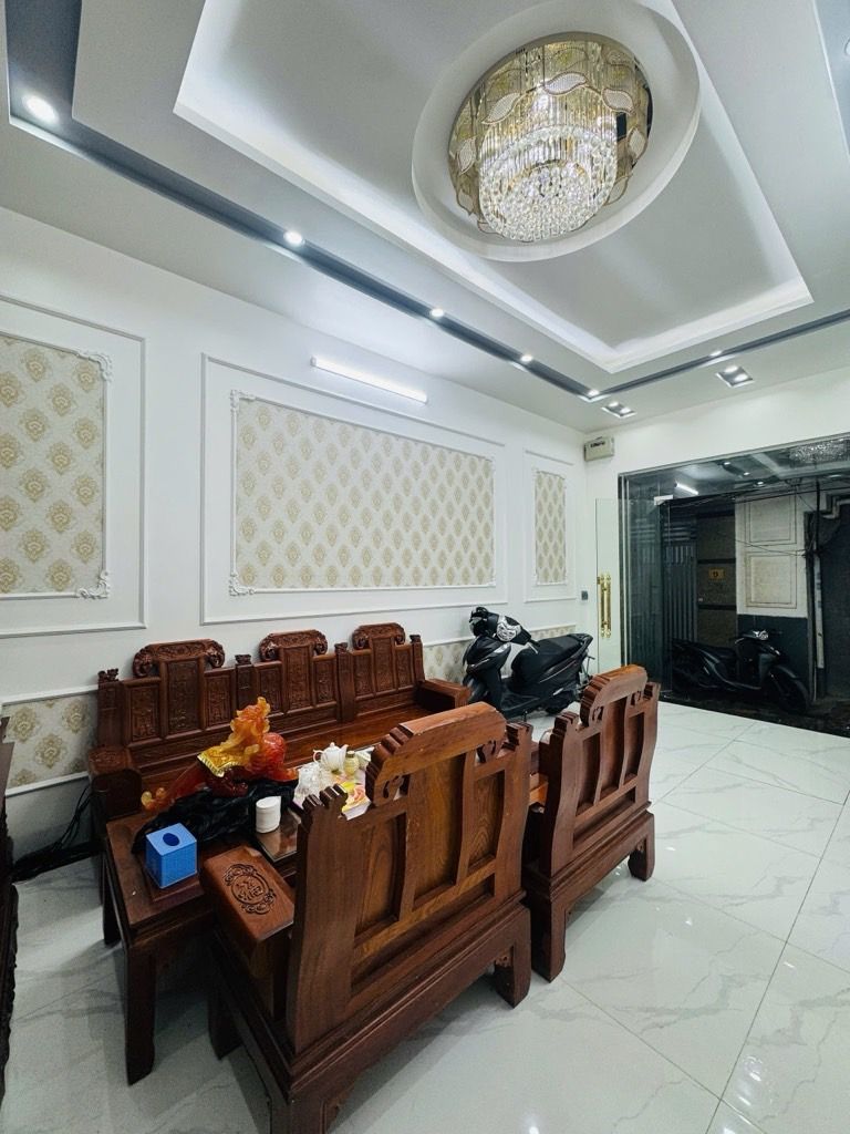 Bán nhà Hoàng Mai - diện tích 54m2 4 tầng - Nhà đã sửa đẹp như mới - giá 12,9 tỷ