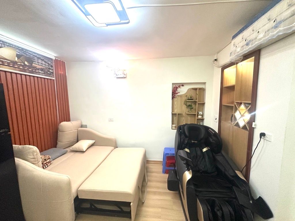 Bán nhà 8/3 - diện tích 20m2 1 tầng - Nhà nhỏ xinh, nhiều khách - giá 4 tỷ