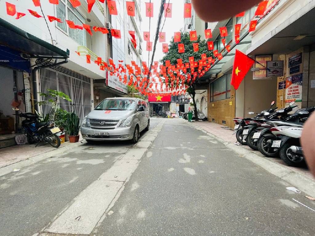 Bán nhà Nguyễn Xiển - diện tích 48m2 6 tầng - Ô tô tránh - giá 23,5 tỷ