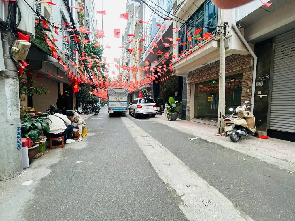 Bán nhà Nguyễn Xiển - diện tích 48m2 6 tầng - Ô tô tránh - giá 23,5 tỷ