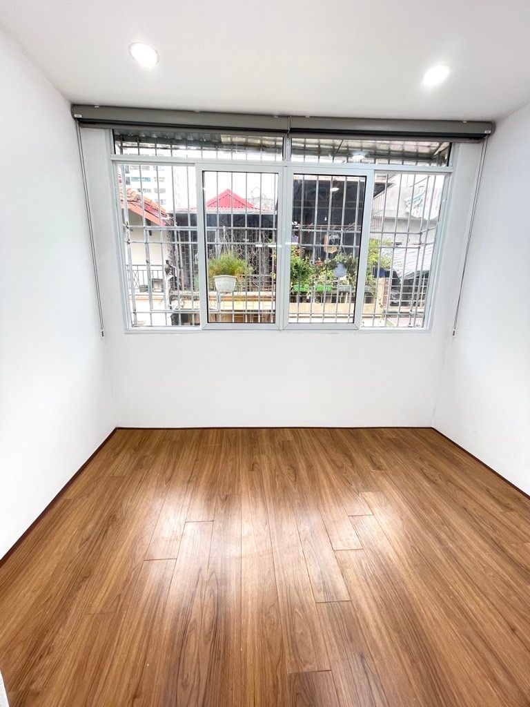 Bán nhà Lê Gia Đỉnh - diện tích 50m2 1 tầng - Căn hộ lô góc nhà thoáng - giá 2,4 tỷ