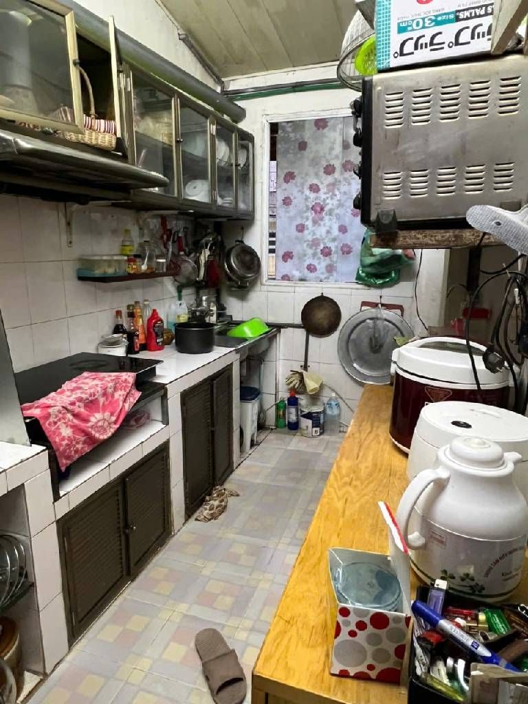 Bán nhà Tân Mai - diện tích 65m2 2 tầng - NGÕ THÔNG - giá 4,35 tỷ