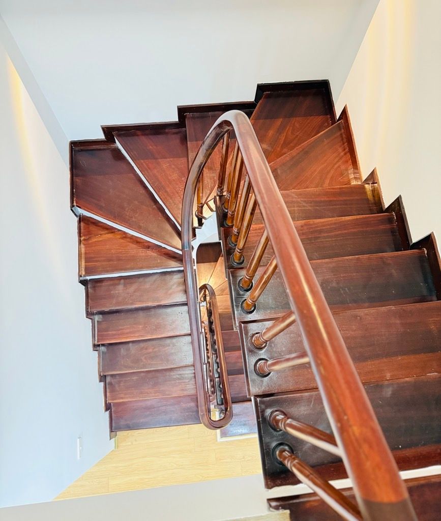 Bán nhà Khương Hạ - diện tích 34.4m2 5 tầng - Ô tô đỗ cổng - giá 9,8 tỷ