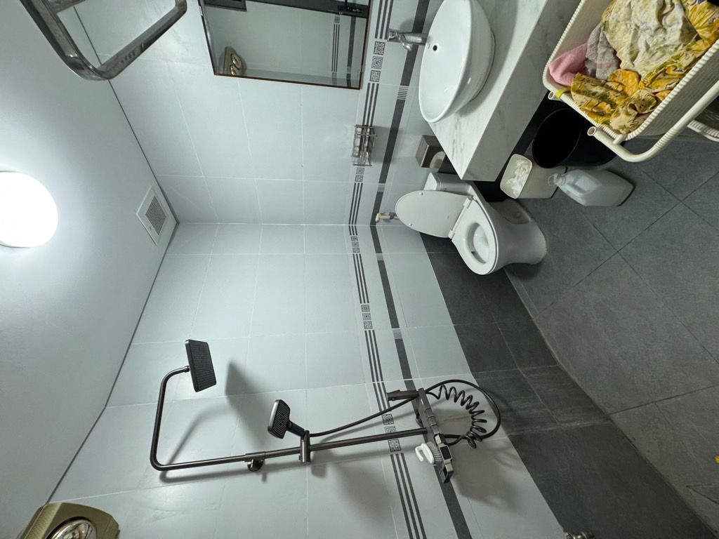 Bán nhà Nguyễn Khoái - diện tích 40m2 5 tầng - Lô Góc Thoáng Trước sau - giá 9,7 tỷ