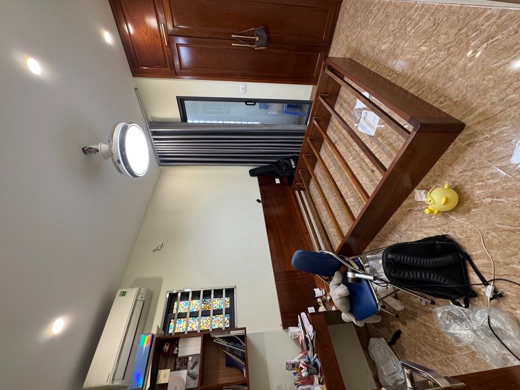 Bán nhà Nguyễn Khoái - diện tích 40m2 5 tầng - Lô Góc Thoáng Trước sau - giá 9,7 tỷ