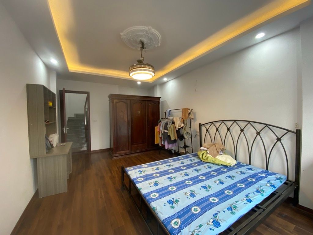 Bán nhà Bằng Liệt - diện tích 36m2 5 tầng - Lô góc, trước nhà thoáng sáng - giá 8,6 tỷ