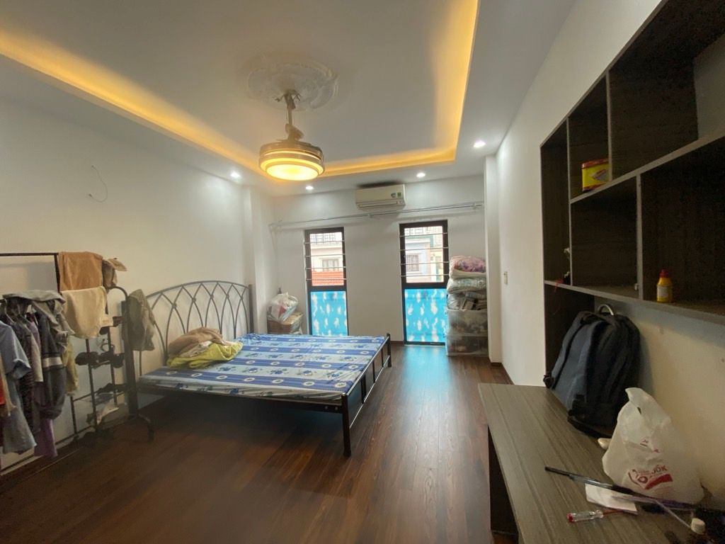 Bán nhà Bằng Liệt - diện tích 36m2 5 tầng - Lô góc, trước nhà thoáng sáng - giá 8,6 tỷ