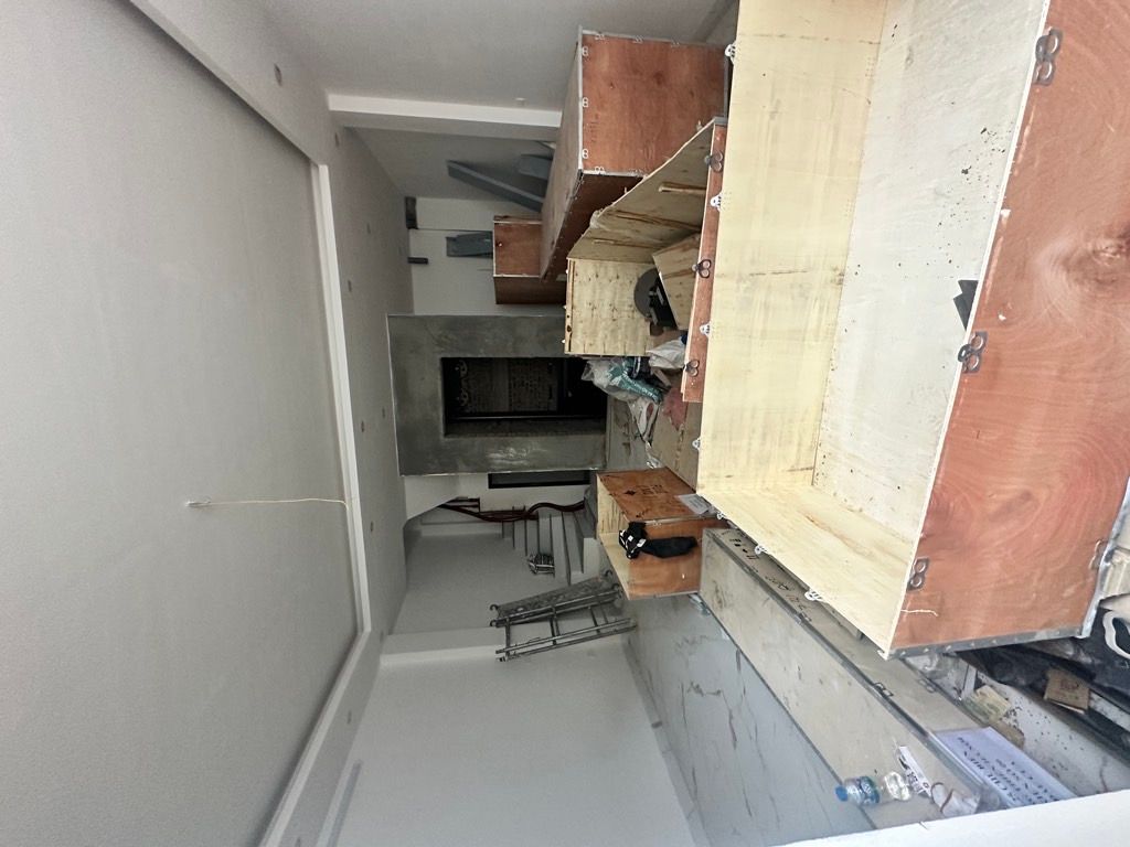 Bán nhà Đông Thiên - diện tích 50m2 5 tầng - Ô TÔ NGỦ TRONG NHÀ - giá 14,8 tỷ