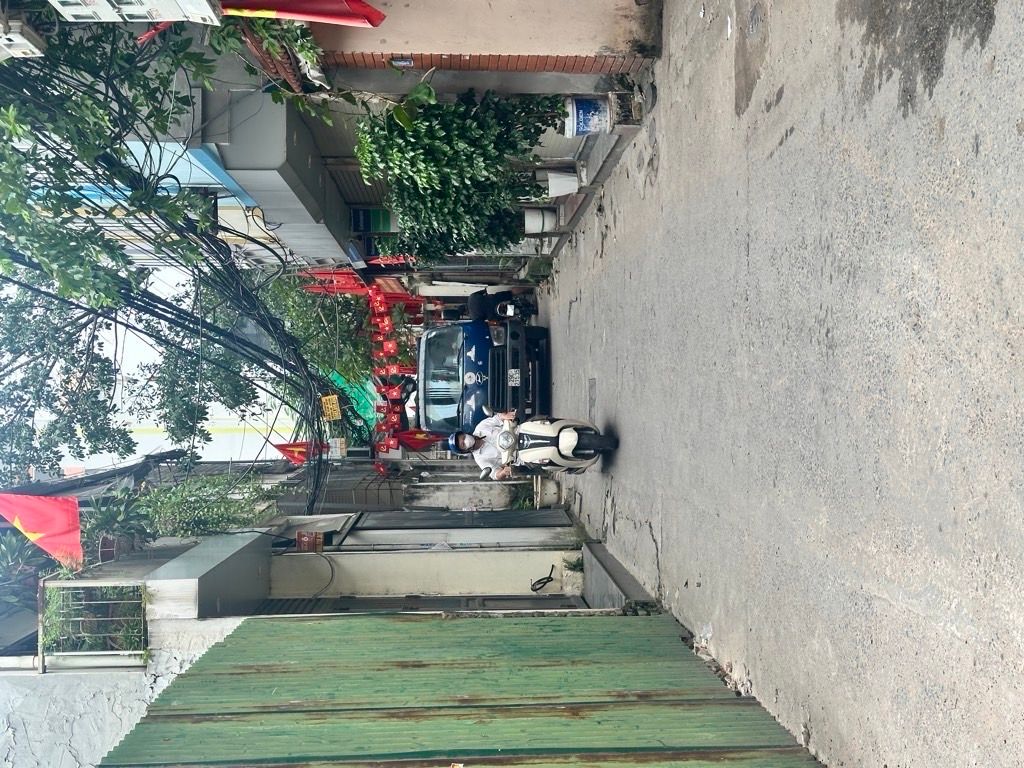 Bán nhà Đông Thiên - diện tích 50m2 5 tầng - Ô TÔ NGỦ TRONG NHÀ - giá 14,8 tỷ