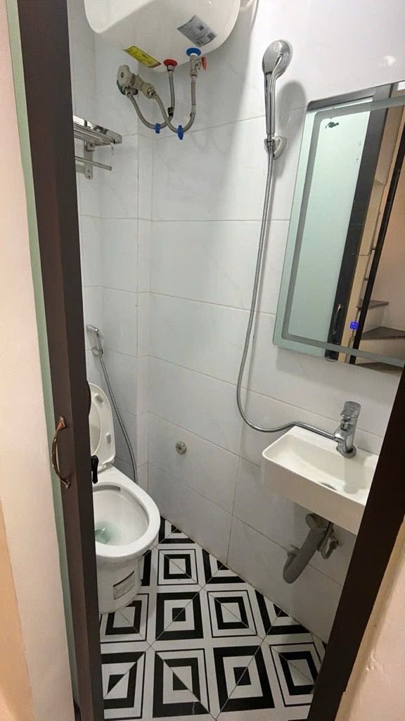 Bán nhà Bùi Ngọc Dương - diện tích 13m2 4 tầng - Nhà đẹp hiếm có - giá 2,5 tỷ