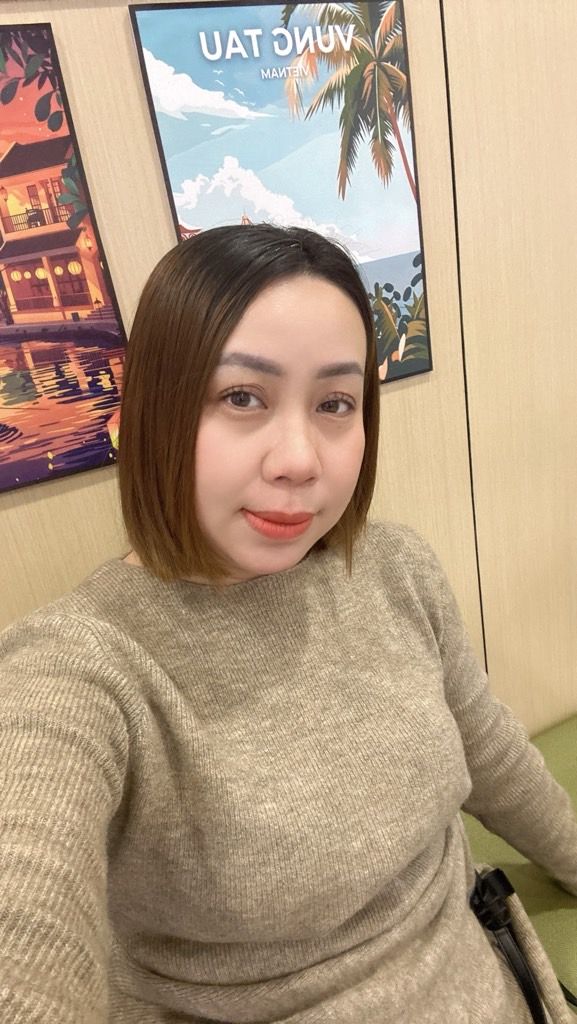 Bán nhà Thịnh Hào - diện tích 70.5m2 3 tầng - vị trí đẹp 20m ra ô tô tránh - giá 11,3 tỷ