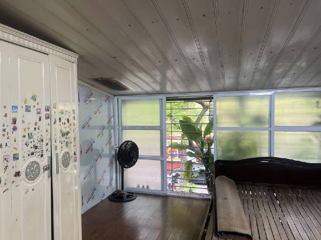 Bán nhà Lương Thế Vinh - diện tích 18m2 2 tầng - Mặt phố kinh doanh - giá 2 tỷ