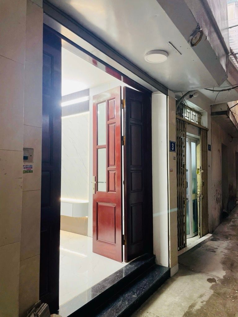 Bán nhà Trương Định - diện tích 20m2 5 tầng - Nhà full nội thất - giá 6,6 tỷ