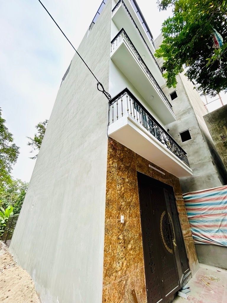 Bán nhà Nguyễn Khoái - diện tích 44.5m2 5 tầng - Nhà mới kính koong, full nội thất - giá 5,8 tỷ