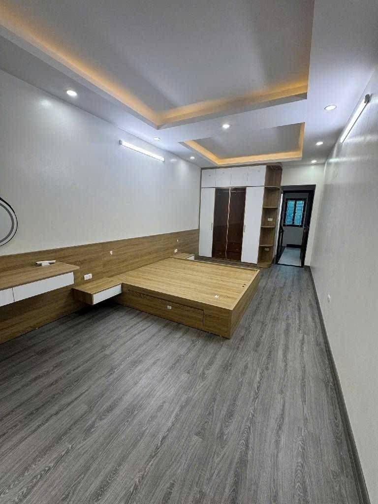 Bán nhà Thịnh Liệt - diện tích 35m2 5 tầng - mặt ngõ ô tô - giá 10,4 tỷ