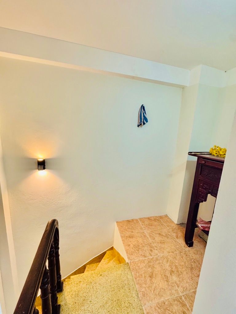 Bán nhà Tân Mai - diện tích 15m2 6 tầng - Mặt ngõ thông ba gác - giá 2,8 tỷ