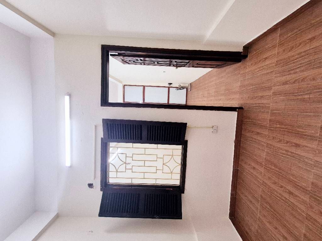 Bán nhà Hào nam - diện tích 29,5m2 5 tầng - 2 mặt ngõ thoáng - giá 9,4 tỷ