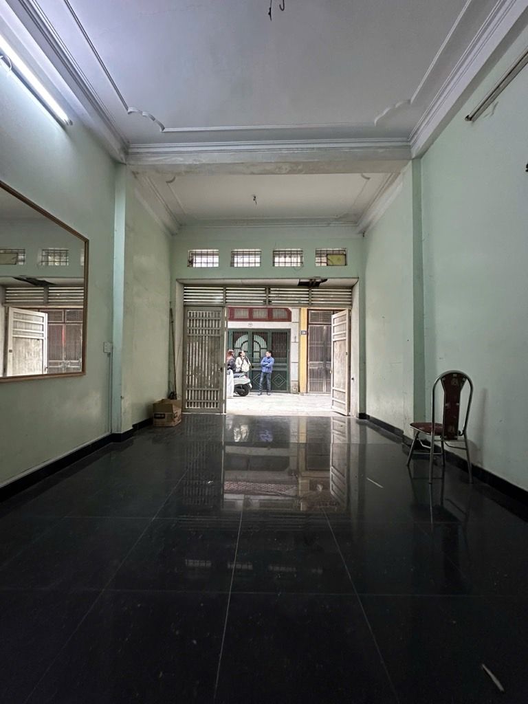 Bán nhà Bạch Đằng - diện tích 52.6m2 4 tầng - Ô TÔ ĐỖ CỬA VÀO NHÀ - giá 15,8 tỷ