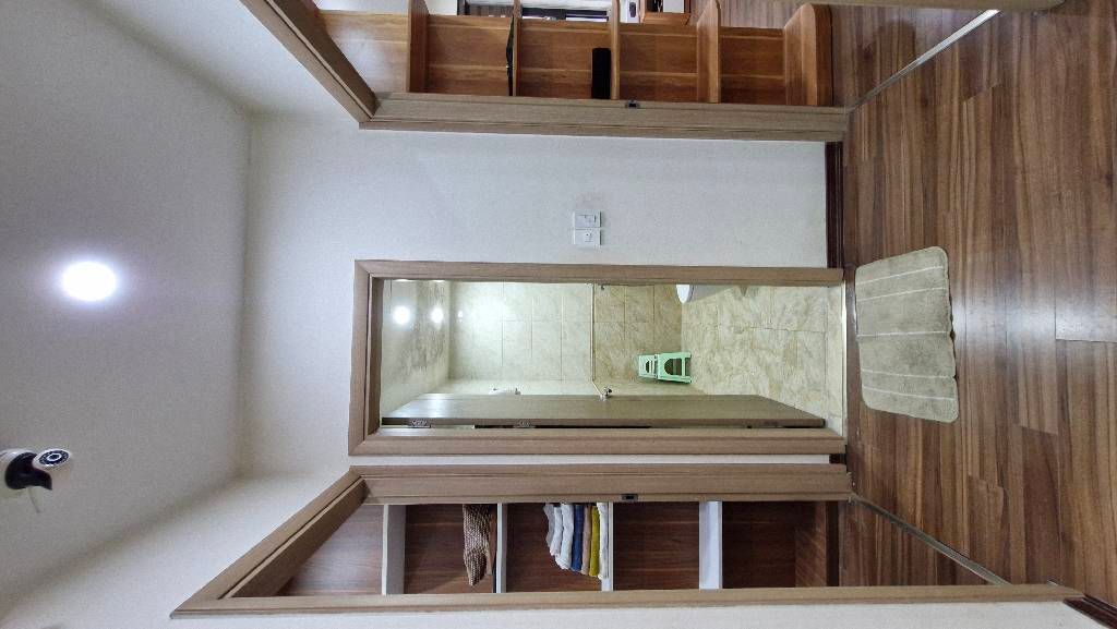 Bán nhà Lĩnh Nam - diện tích 101.7m2 1 tầng - Chung cư lô góc - giá 8,98 tỷ