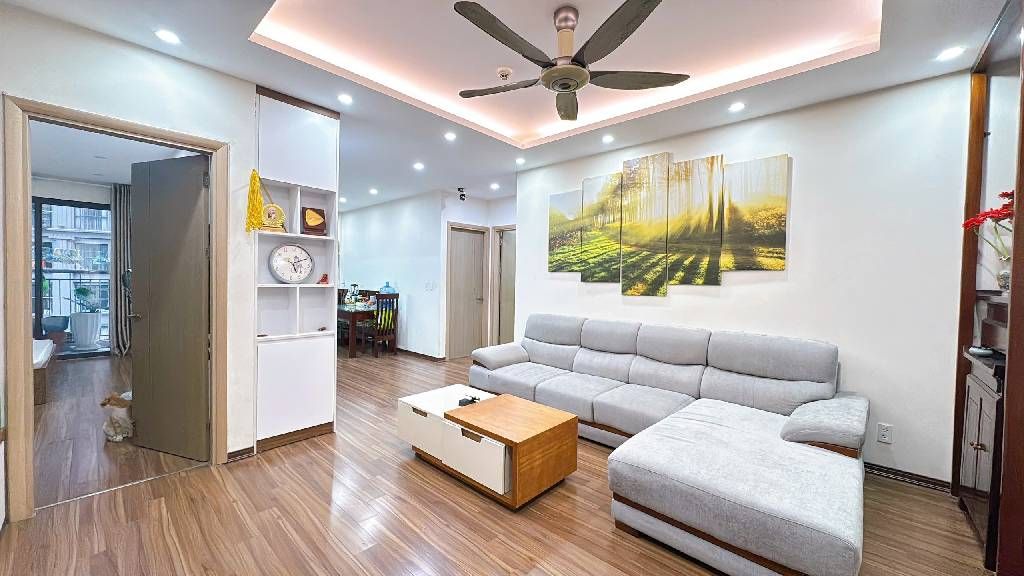 Bán nhà Lĩnh Nam - diện tích 101.7m2 1 tầng - Chung cư lô góc - giá 8,98 tỷ