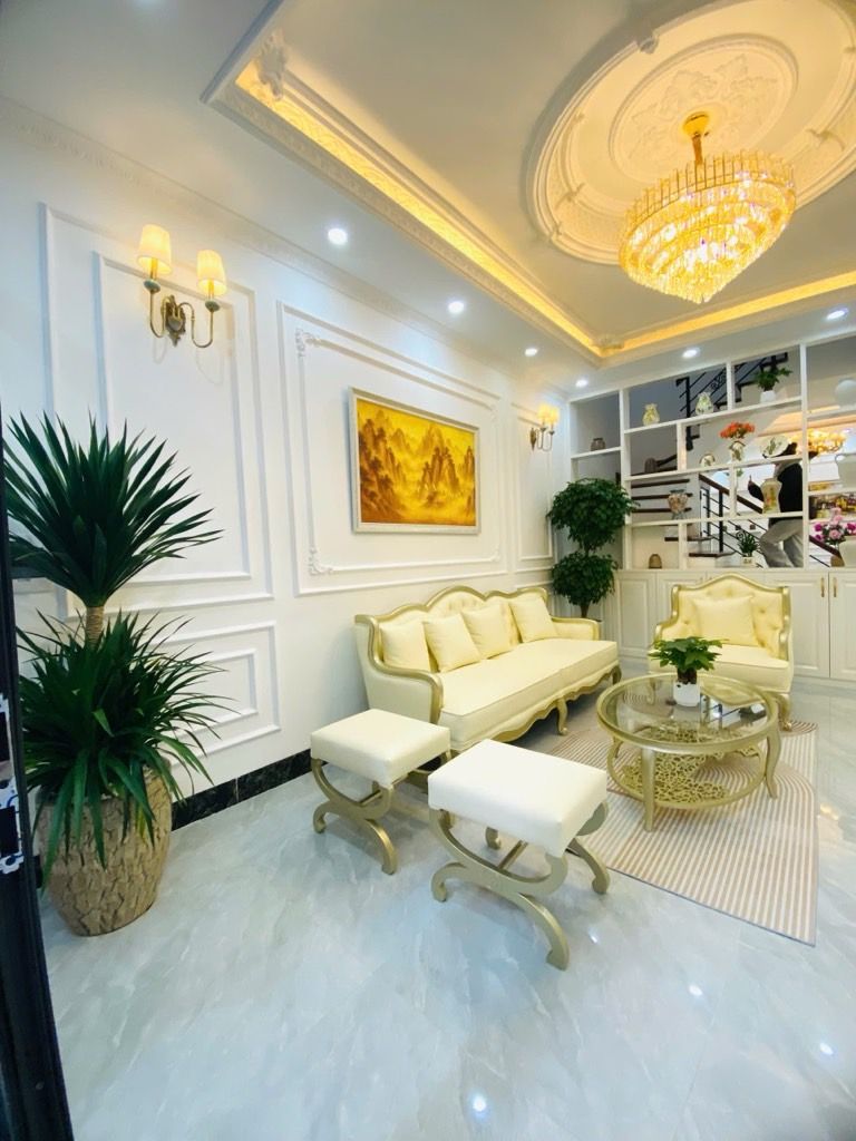 Bán nhà Thịnh Quang - diện tích 47m2 5 tầng - Phân lô - giá 20,5 tỷ