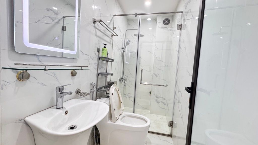 Bán nhà Thịnh Quang - diện tích 47m2 5 tầng - Phân lô - giá 20,5 tỷ