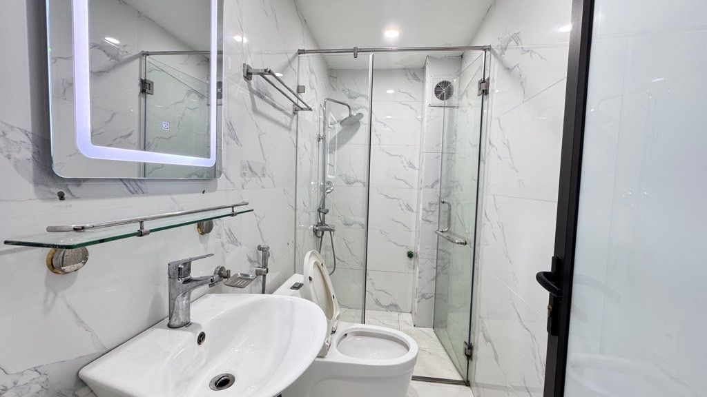 Bán nhà Thịnh Quang - diện tích 47m2 5 tầng - Phân lô - giá 20,5 tỷ