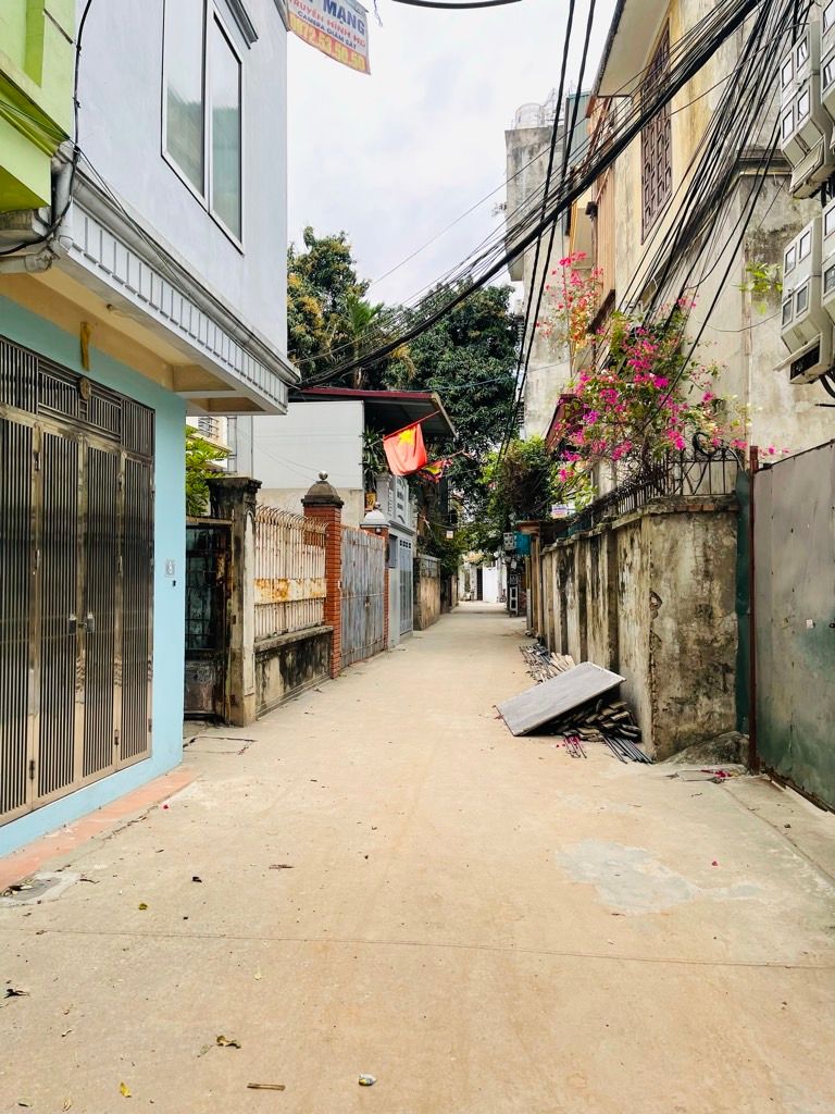 Bán nhà Thuý Lĩnh - diện tích 30m2 6 tầng - Nhà mới thang máy, ô tô đỗ cổng - giá 7,5 tỷ