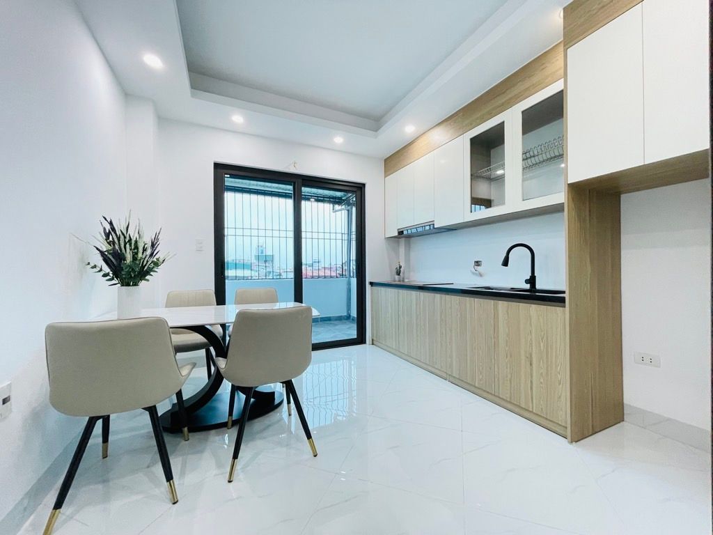 Bán nhà Thuý Lĩnh - diện tích 30m2 6 tầng - Nhà mới thang máy, ô tô đỗ cổng - giá 7,5 tỷ