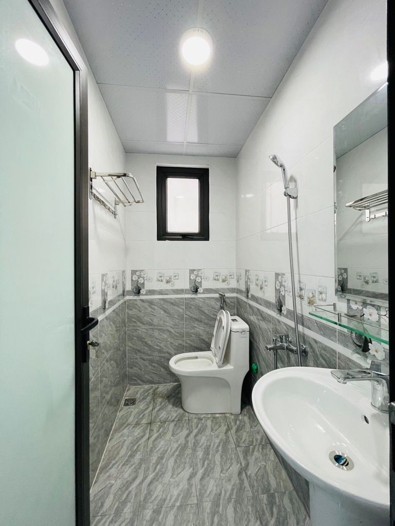 Bán nhà Thuý Lĩnh - diện tích 35m2 5 tầng - Lô góc 2 thoáng - giá 7,8 tỷ